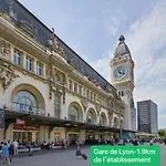 Loft Entier Parisien-paris11 Διαμέρισμα *