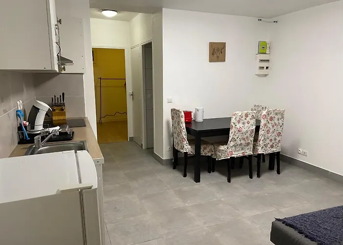 Апартаменты Loft Entier Parisien-paris11 *